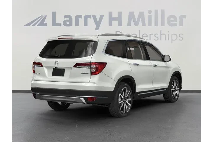Honda Pilot 2021 Touring 4dr image 2