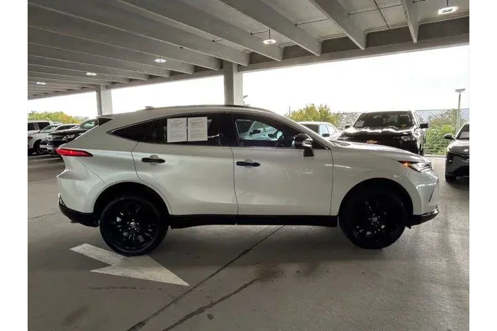 $36995 : Toyota Venza 2024 AWD LE 4dr image 4