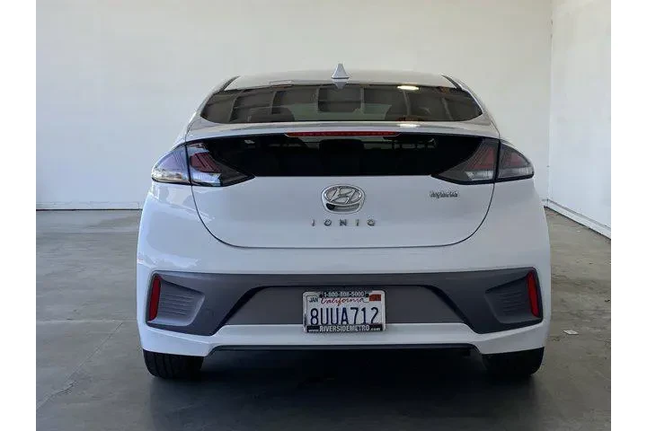 $13991 : Hyundai IONIQ Hybrid 2020 SE image 3