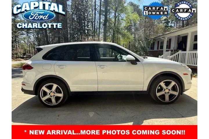 $16999 : Porsche Cayenne 2016 AWD 4dr image 2