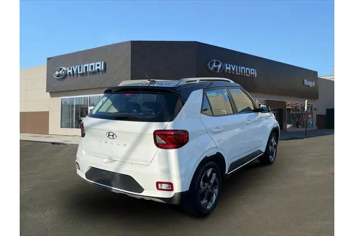 $19998 : Hyundai VENUE 2024 Limited 4 image 4