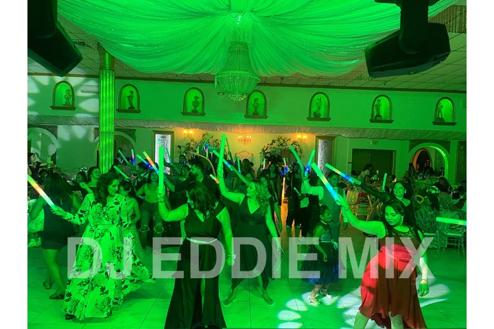 DJ EN VIVO DJ PARA SU EVENTO! image 5