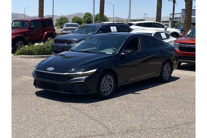 $19990 : Hyundai ELANTRA 2024 SEL 4dr image 7