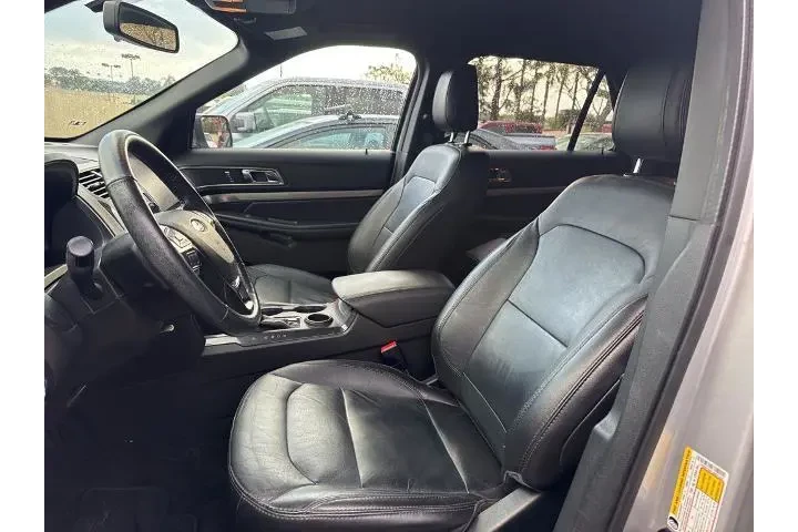 $19220 : Ford Explorer 2018 XLT 4dr S image 8