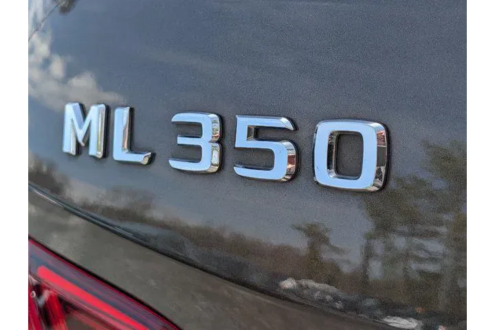 $15988 : Mercedes-Benz M-Class 2015 A image 9