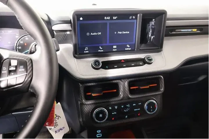 $25332 : Ford Maverick 2023 AWD XLT 4 image 5