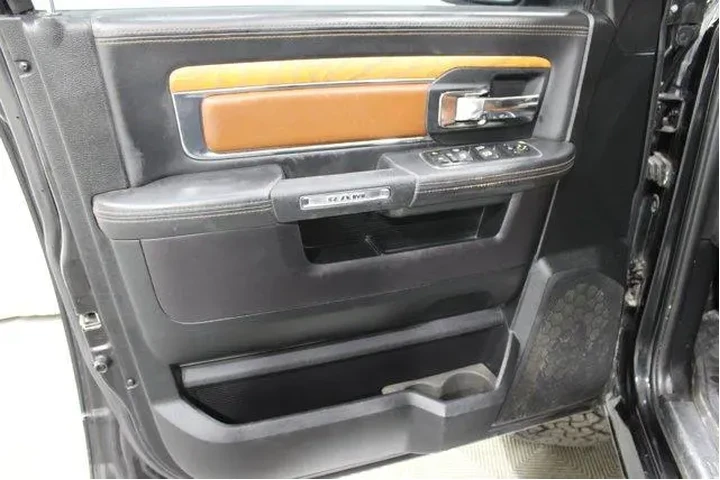 $18982 : Ram 1500 2016 4x4 Laramie Li image 6