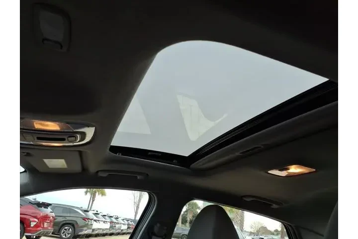 $27260 : Hyundai ELANTRA 2025 SEL Con image 6