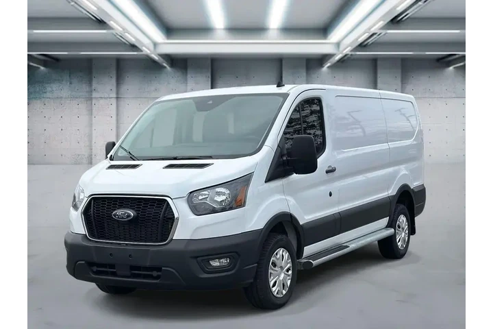 $35478 : Ford Transit 2024 250 3dr SW image 1