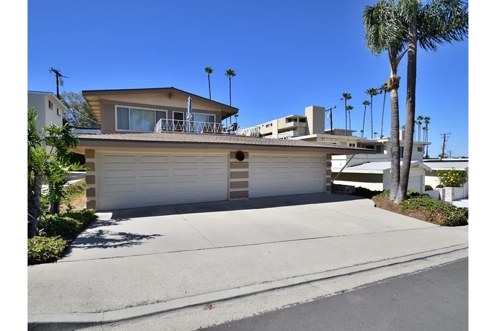 $2600 : REFINISHED HARDWOOD FLOORS image 2