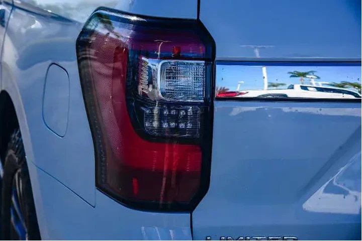 $22995 : Ford Expedition 2019 4x2 Lim image 7