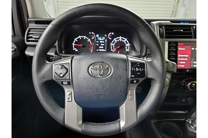 $29998 : Toyota 4Runner 2021 4x4 SR5 image 10