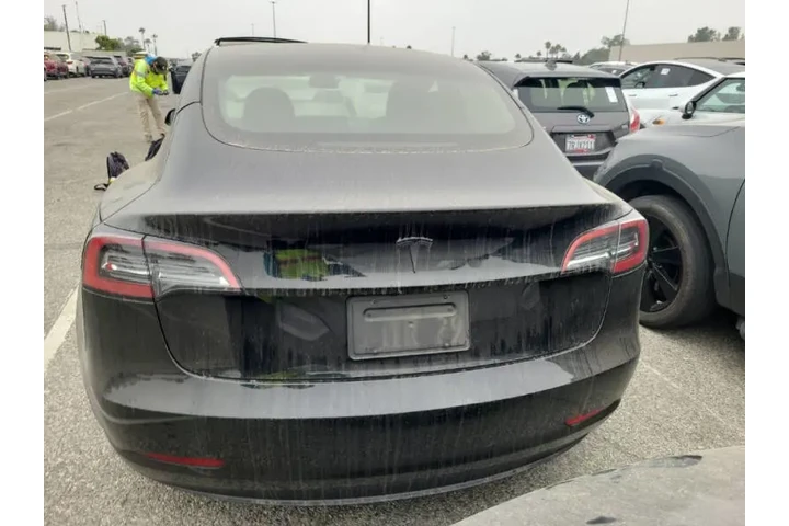 2023 Model 3 image 7