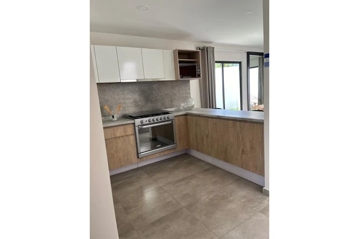 $2145000 : CASA EN VENTA NUEVA image 3