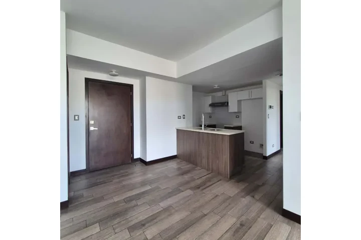 $1 : Apartamento en Venta zona 16 image 3