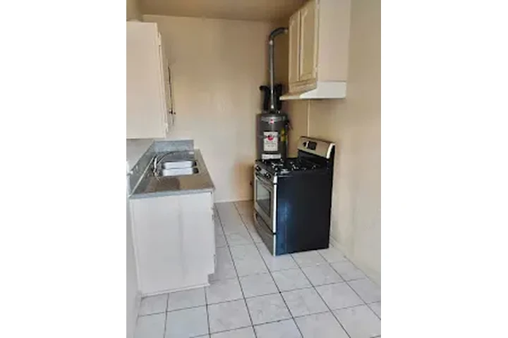 $1950 : APARTAMENTO DE 1 RECAMARA image 5
