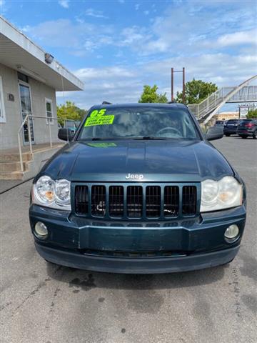 $3995 : 2005 Grand Cherokee Laredo image 4