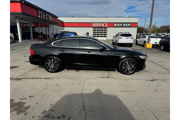 $15980 : 2017 S90 T6 AWD Momentum image 1