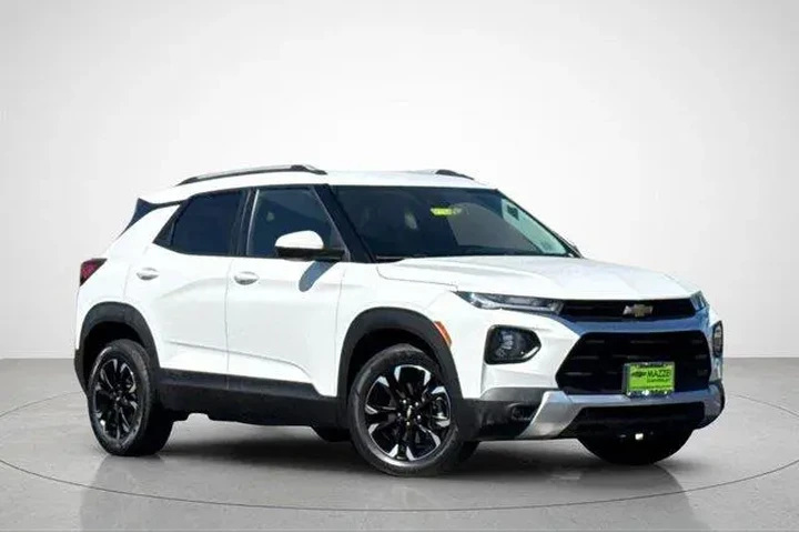 $15949 : Chevrolet Trailblazer 2022 L image 2