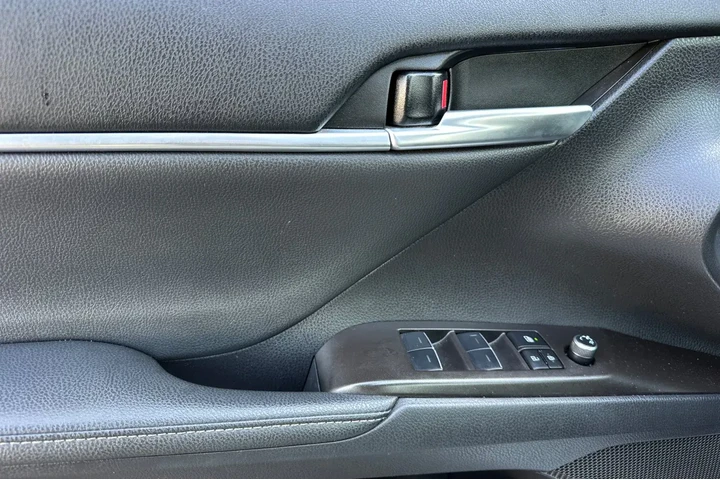 $31319 : Toyota Camry 2024 XSE V6 4dr image 10