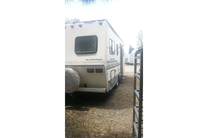 $6900 : 1FDKE30GXRHB027 image 5