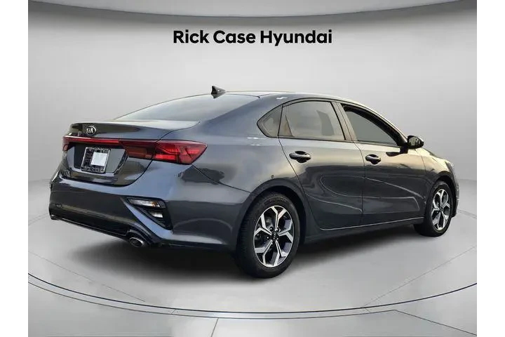 $10592 : Kia Forte 2020 LXS 4dr Sedan image 7