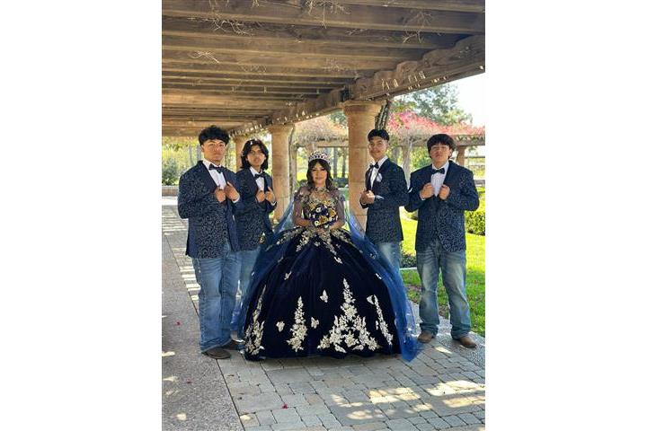 LC Empire. Bailes para Quinces image 4