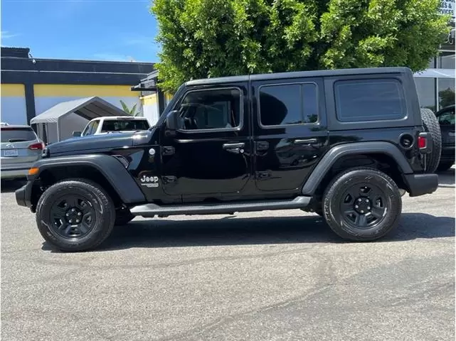 2018 Jeep Wrangler image 2