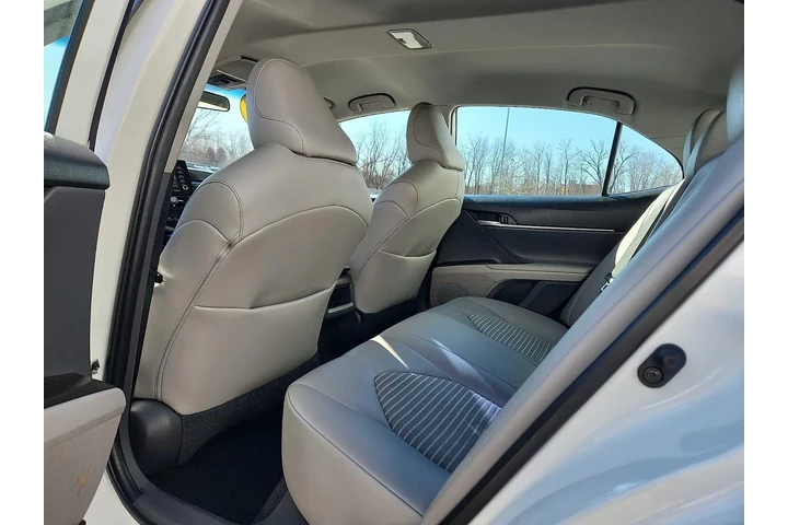 $19995 : Toyota Camry 2021 SE 4dr Sed image 10