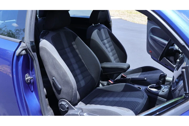$5200 : 2014 Volkswagen Beetle R-Line image 3