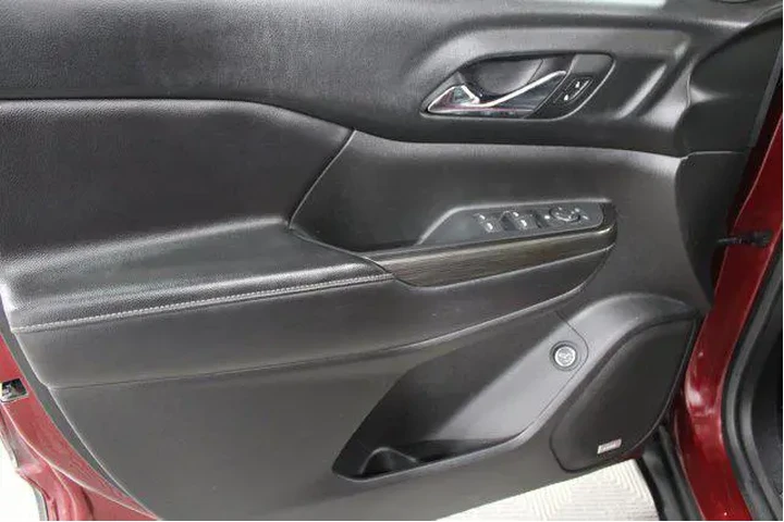 $14991 : GMC Acadia 2018 4x4 SLT-1 4d image 6