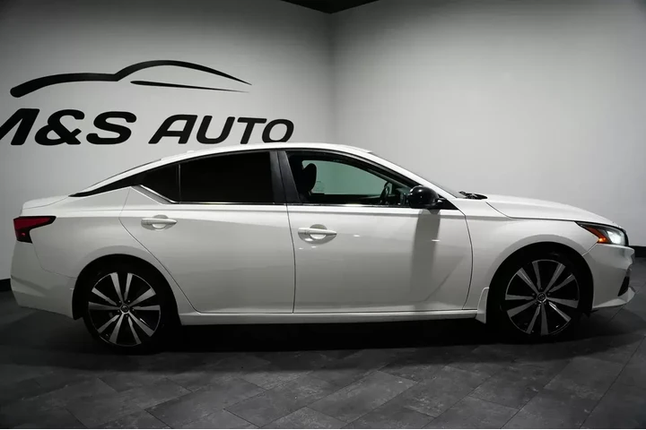 $15308 : 2019 Altima image 7