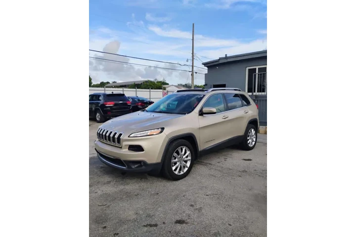 $7300 : 2015 Cherokee Limited image 5
