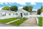 $1350 : Rental property with 2 bedro thumbnail