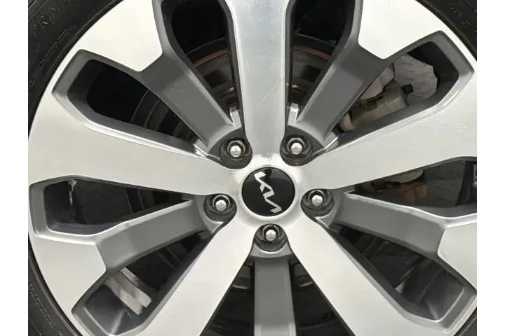 $36500 : Kia Telluride 2022 AWD SX 4d image 5