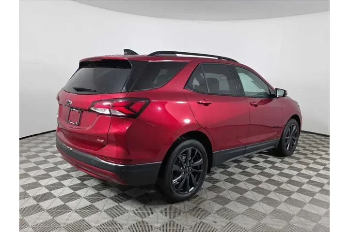 $18987 : Chevrolet Equinox 2022 RS 4d image 8