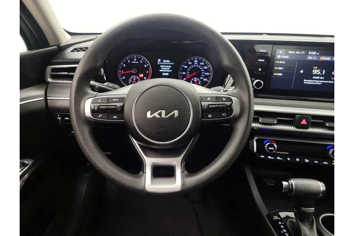 $21998 : Kia K5 2023 LXS 4dr Sedan image 10