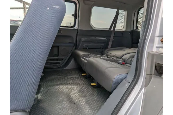 $5700 : Honda Element 2003 DX 4dr SU image 6