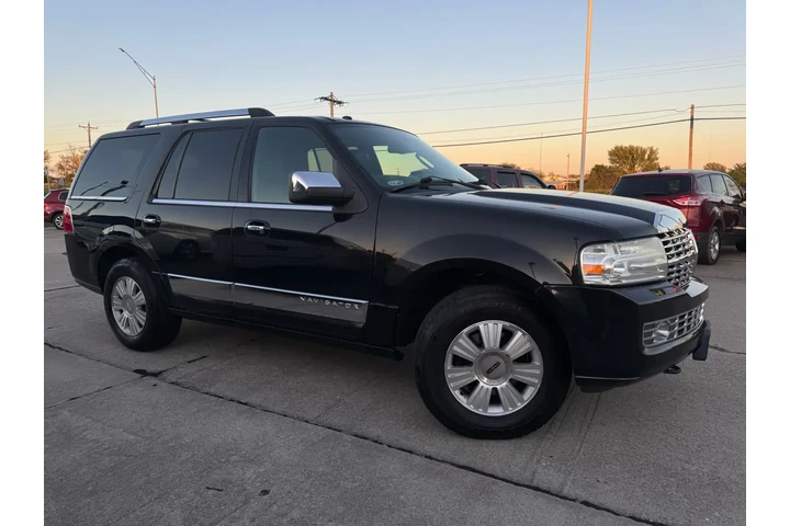$8999 : 2014 Navigator 4WD image 7