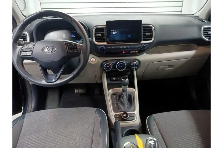 $17998 : Hyundai VENUE 2023 Limited 4 image 9