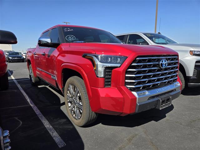 $69491 : Pre-Owned 2024 Tundra 4WD Cap image 9