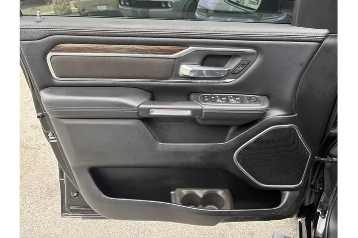 $36388 : Ram 1500 2020 4x2 Laramie 4d image 10