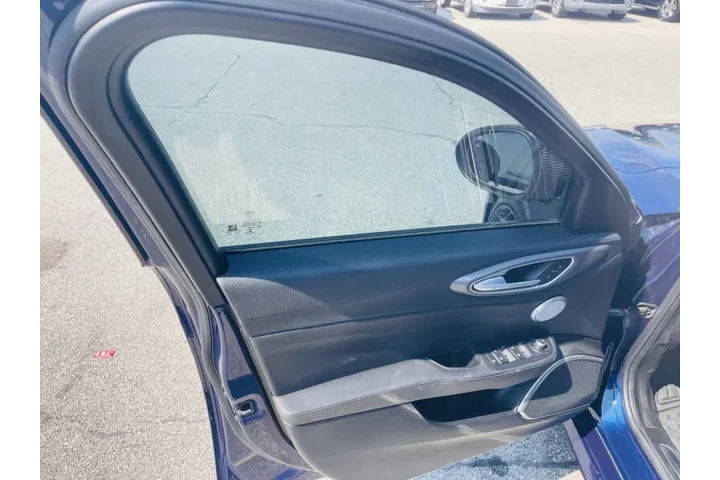 $10999 : 2017 Alfa Romeo Giulia Ti image 9