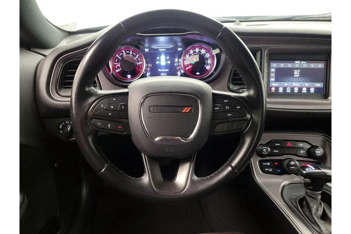 $27998 : Dodge Challenger 2023 SXT 2d image 10