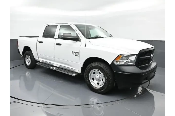 $28594 : Ram 1500 Classic 2021 4x4 Tr image 2