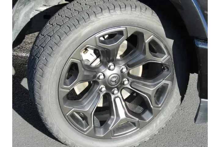 $34999 : Ram 1500 2020 4x4 Limited 4d image 5