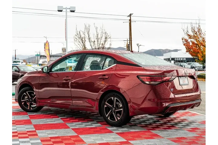 $17688 : Nissan Sentra 2025 SV 4dr Se image 4