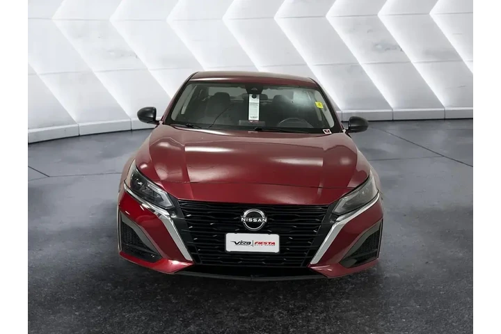 $18091 : Nissan Altima 2024 2.5 SV 4d image 2