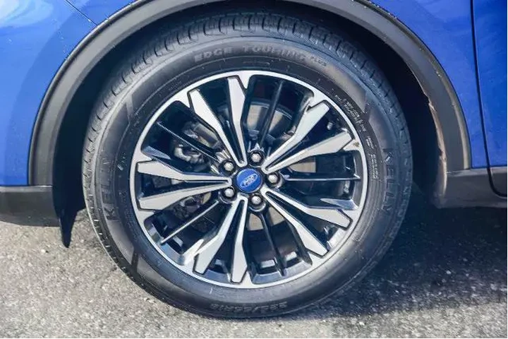 $20995 : Ford Escape 2022 SE 4dr SUV image 9