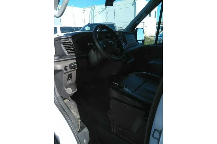 $40000 : Ford Transit 2023 AWD 250 3d image 5